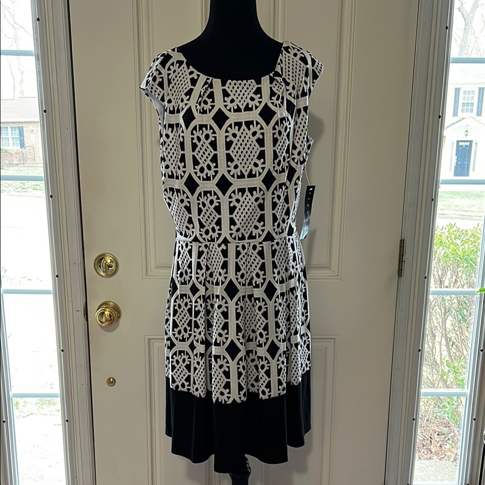 Black and White Geometric Women's Dress
